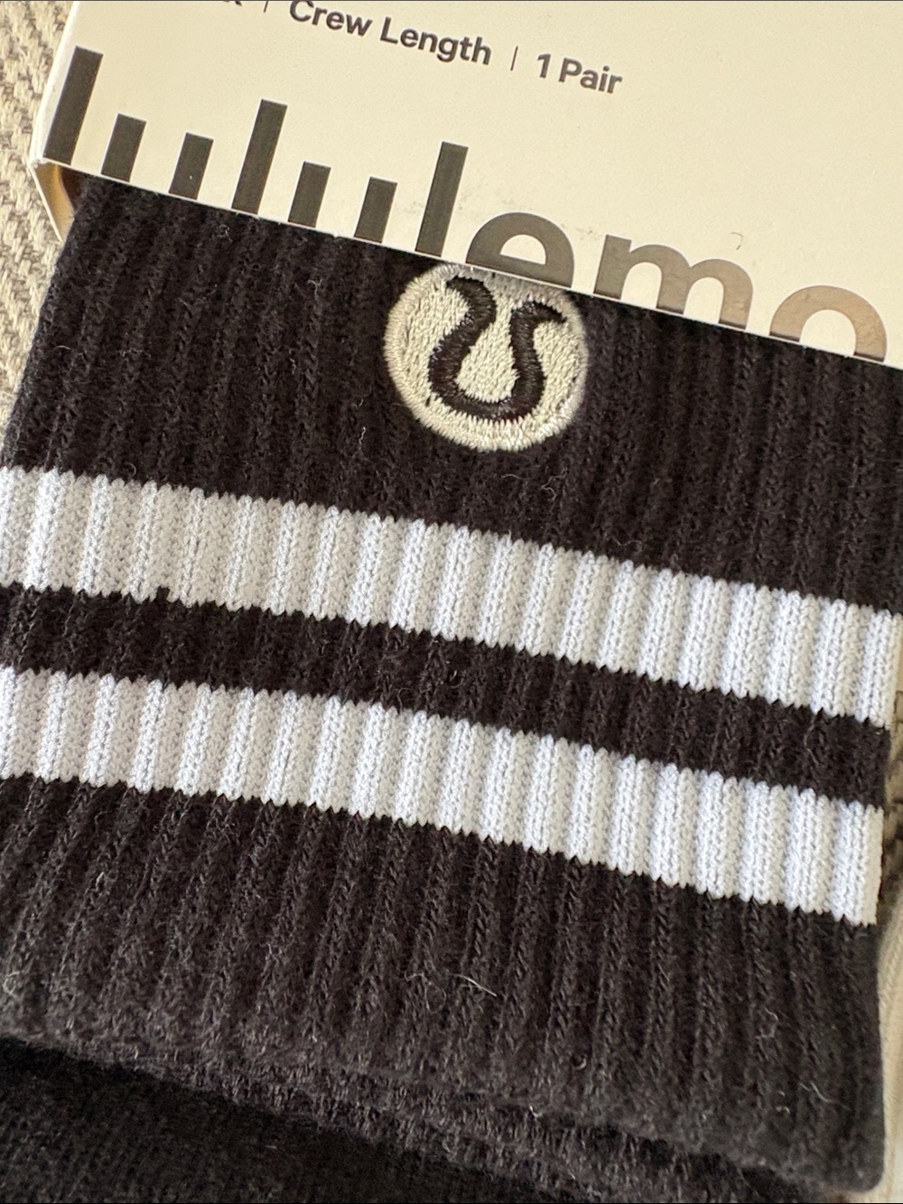 Lululemon Socks - Picture 3 of 9